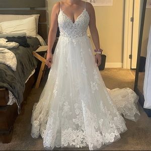 Essense Of Australia D3278 size 14